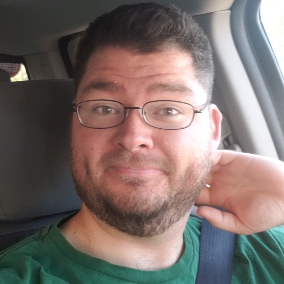 Meet your Posher, Bentley - Picture 2 of 2